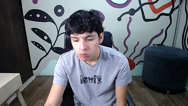 Luca vega online show from 10-02-25, 01:07