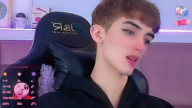 Snapshot of Baby_FenixTS chatting on 02-14-26, 09:06 Baby FenixTS online show from 02-14-26, 09:06