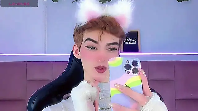 Snapshot of Baby_FenixTS chatting on 02-25-26, 02:32 Baby FenixTS online show from 02-25-26, 02:32