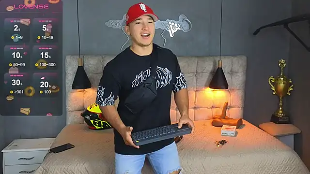 Horny nick18 online show from 12-20-25, 10:22