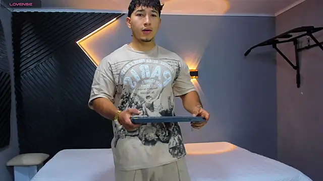 Horny nick18 online show from 05-02-26, 11:37