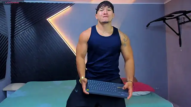 Horny nick18 online show from 05-09-26, 11:26