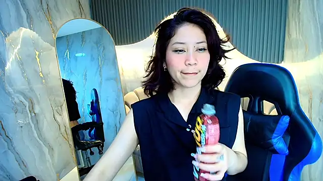 valentina r  online show from 11-29-25, 03:20