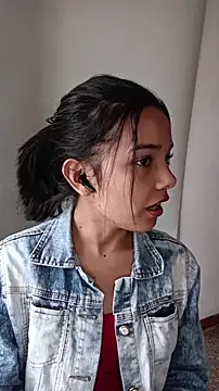 Snapshot of BelhaLawuo chatting on 10-23-25, 05:12 BelhaLawuo online show from 10-23-25, 05:12