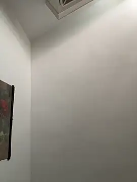 Snapshot of piccolaflo chatting on 10-03-25, 02:03 piccolaflo online show from 10-03-25, 02:03