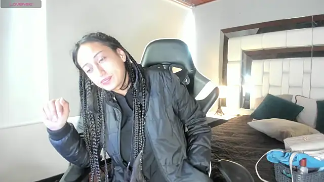 Adhara7 online show from 10-06-25, 05:32