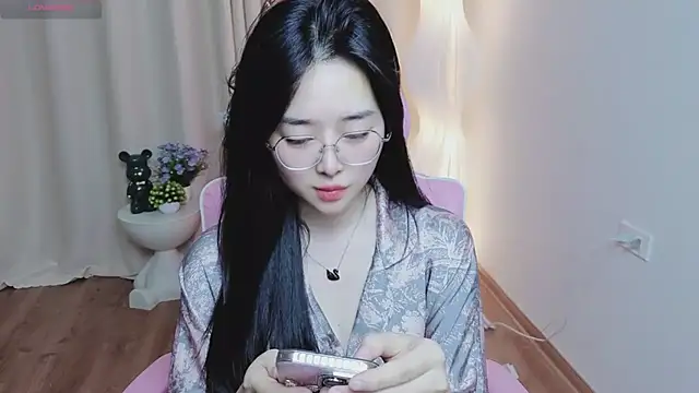 Miu-999 online show from 12-19-25, 02:13