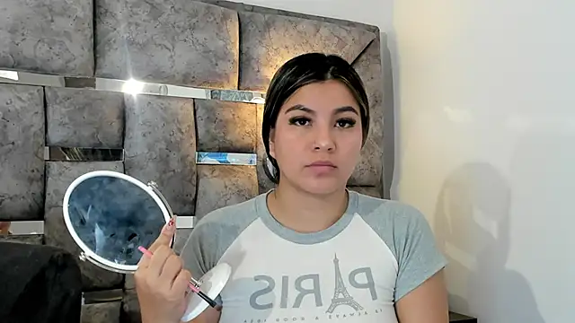 Mariia Josee online show from 10-15-25, 01:50