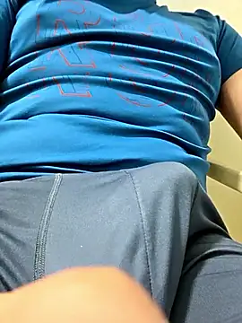 Snapshot of Renatox69 chatting on 01-14-26, 03:01 Renatox69 online show from 01-14-26, 03:01