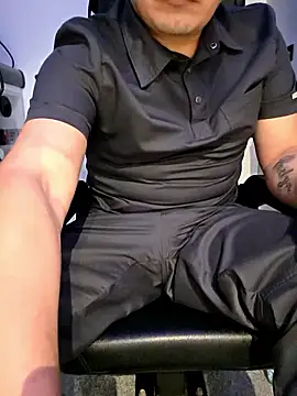 Snapshot of Renatox69 chatting on 01-19-26, 02:37 Renatox69 online show from 01-19-26, 02:37