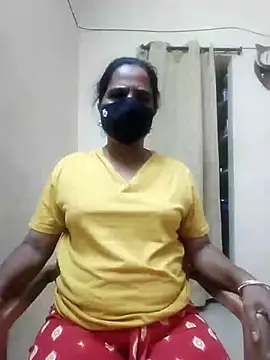 Snapshot of Darshini-Lovely chatting on 09-25-25, 09:57 Darshini-Lovely online show from 09-25-25, 09:57