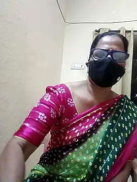 Snapshot of Darshini-Lovely chatting on 09-26-25, 09:35 Darshini-Lovely online show from 09-26-25, 09:35