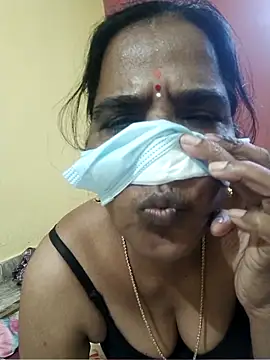 Snapshot of Darshini-Lovely chatting on 11-14-25, 07:40 Darshini-Lovely online show from 11-14-25, 07:40