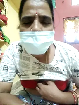 Snapshot of Darshini-Lovely chatting on 11-15-25, 06:33 Darshini-Lovely online show from 11-15-25, 06:33