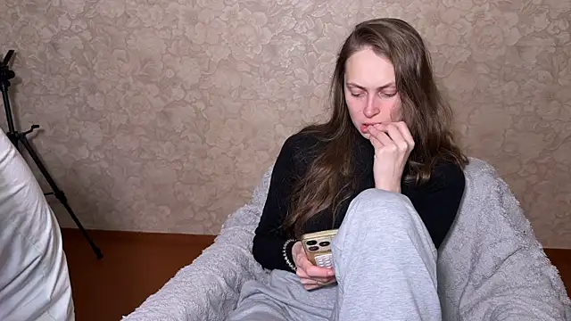 cutemilana sexwife online show from 01-07-26, 09:28