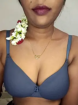 Tamil kavinila online show from 11-30-25, 04:05