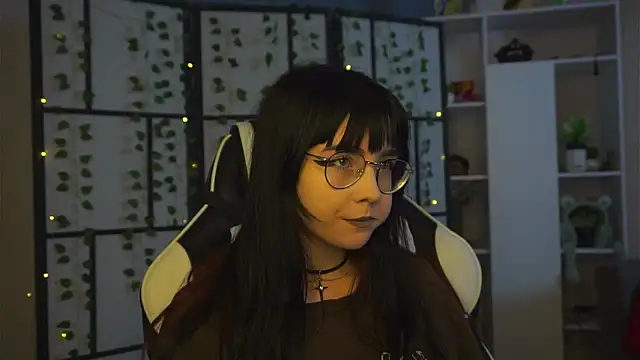 BereniceBattersby online show from 09-25-25, 08:23