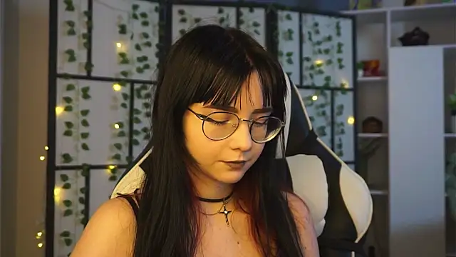 BereniceBattersby online show from 09-28-25, 08:36