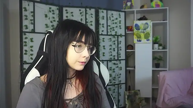 BereniceBattersby online show from 10-02-25, 08:27