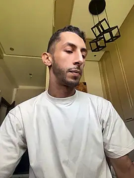 Yasar-Xxxl online show from 06-25-26, 01:48