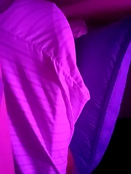 sarahkat86 online show from 09-18-25, 07:10