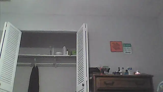 sarahkat86 online show from 05-03-26, 11:22