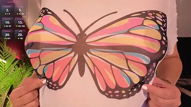 CristalHeart  online show from 10-20-25, 12:05