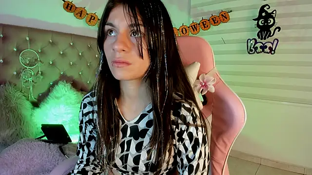 Jade rey  online show from 10-11-25, 04:12