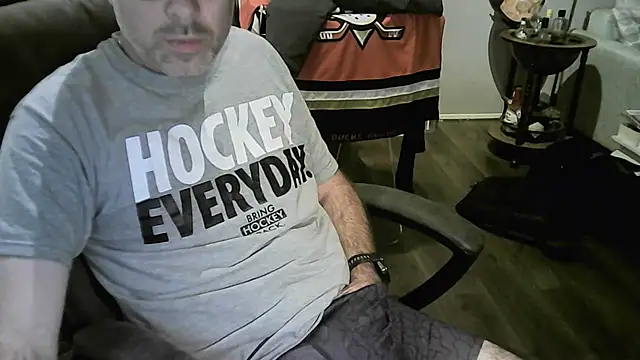 Chrisprngr online show from 10-24-25, 09:06