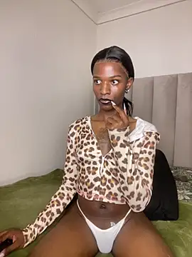 Snapshot of Trans_fairy chatting on 12-22-25, 09:12 Trans fairy online show from 12-22-25, 09:12