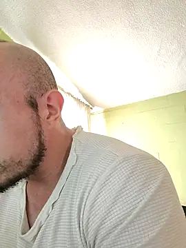 ferchiston online show from 10-15-25, 06:19