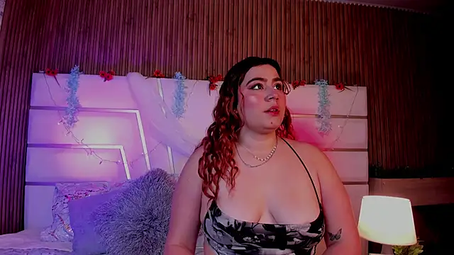 AdelaTaylor online show from 09-10-25, 07:47