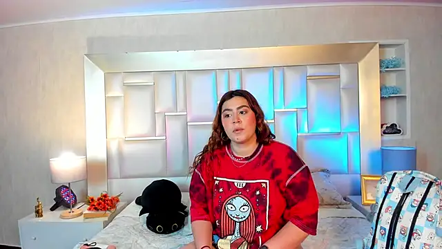 AdelaTaylor online show from 10-30-25, 11:33