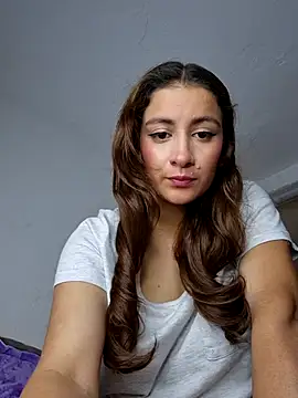 aytanna torrez online show from 09-24-25, 06:33