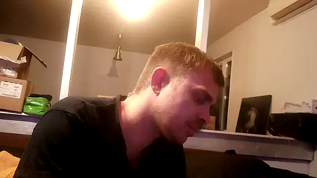 Snapshot of Bikerhot883hd chatting on 10-01-25, 08:15 Bikerhot883hd online show from 10-01-25, 08:15