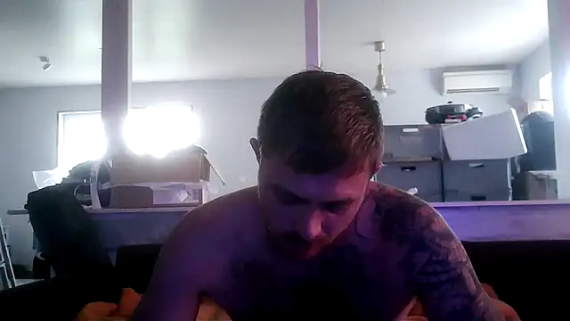 Snapshot of Bikerhot883hd chatting on 10-07-25, 02:47 Bikerhot883hd online show from 10-07-25, 02:47