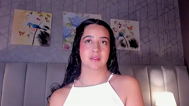 BellaSwwan online show from 10-02-25, 01:18