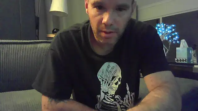 dickmedowndaddy22 online show from 02-10-26, 06:23