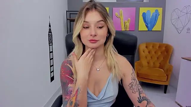 Snapshot of LilFleurish chatting on 03-30-26, 04:24 LilFleurish online show from 03-30-26, 04:24