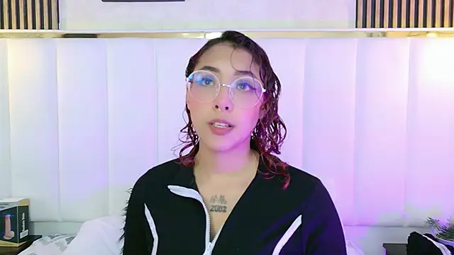 Olivejoness online show from 10-05-25, 12:42