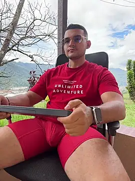 Marco Vega online show from 06-12-26, 03:22