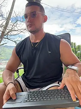 Marco Vega online show from 06-17-26, 03:13