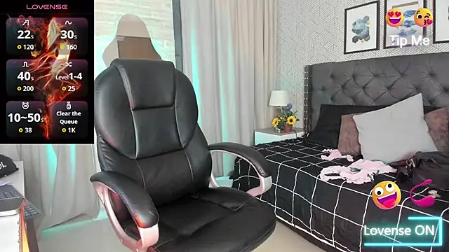 Snapshot of sweet__vanessa1 chatting on 11-15-25, 03:37 sweet vanessa1 online show from 11-15-25, 03:37