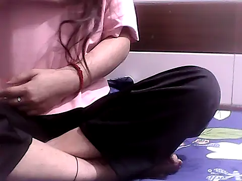 Snapshot of anannyaR chatting on 02-08-26, 03:48 anannyaR online show from 02-08-26, 03:48