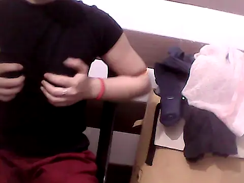 Snapshot of anannyaR chatting on 03-21-26, 05:49 anannyaR online show from 03-21-26, 05:49