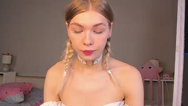 Blondy Fina online show from 06-09-26, 05:19
