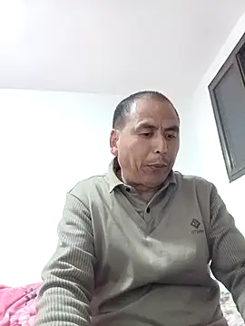 Snapshot of CWQ123 chatting on 04-19-26, 11:20 CWQ123 online show from 04-19-26, 11:20