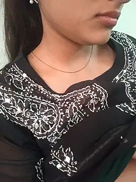 Snapshot of Neha_Tyagi chatting on 10-29-25, 05:20 Neha Tyagi online show from 10-29-25, 05:20