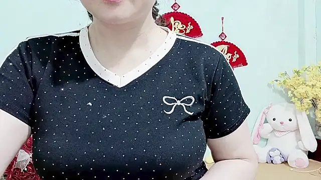 Snapshot of Spa-LinhLinh chatting on 03-19-26, 09:13 Spa-LinhLinh online show from 03-19-26, 09:13
