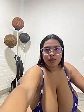 Snapshot of nathalia_correa chatting on 11-04-25, 01:59 nathalia correa online show from 11-04-25, 01:59